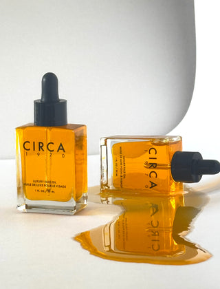 CIRCA 1970 FACE OIL
